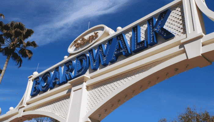 Portal de entrada do Disney’s Boardwalk, charme da Disney escondido esperendo por voçe.