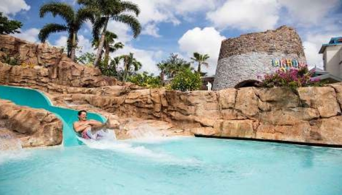 Venha descobrir como é se hospedar no Resort da Universal em Orlando. E ainda ter uma das melhores piscinas para sua diversão. 