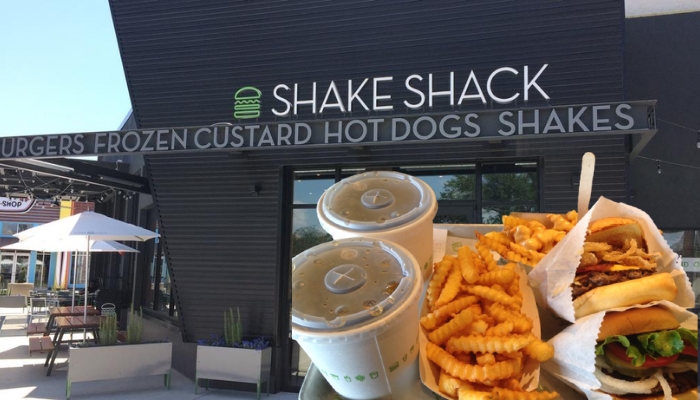 Shake Shack, vá se deliciar com seus hambúrgueres deliciosos.  