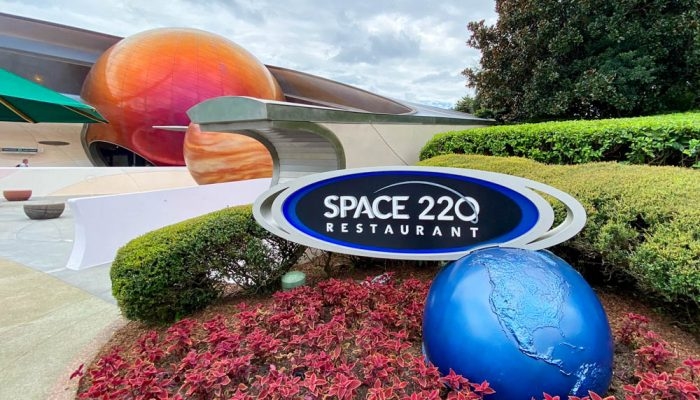Space 220 o restaurante espacial da Disney no EPCOT